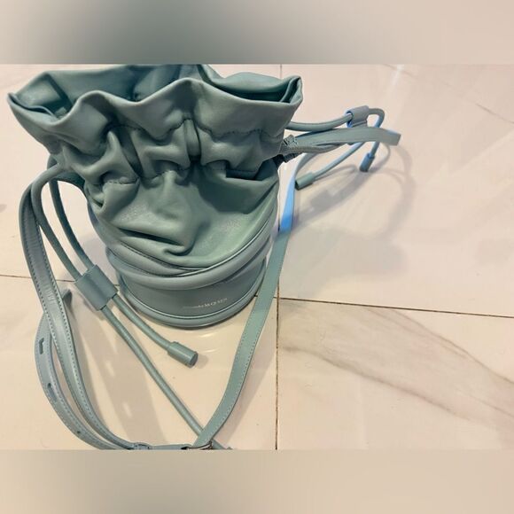 Alexander McQueen bucket bag #14 - Picture 3 of 13